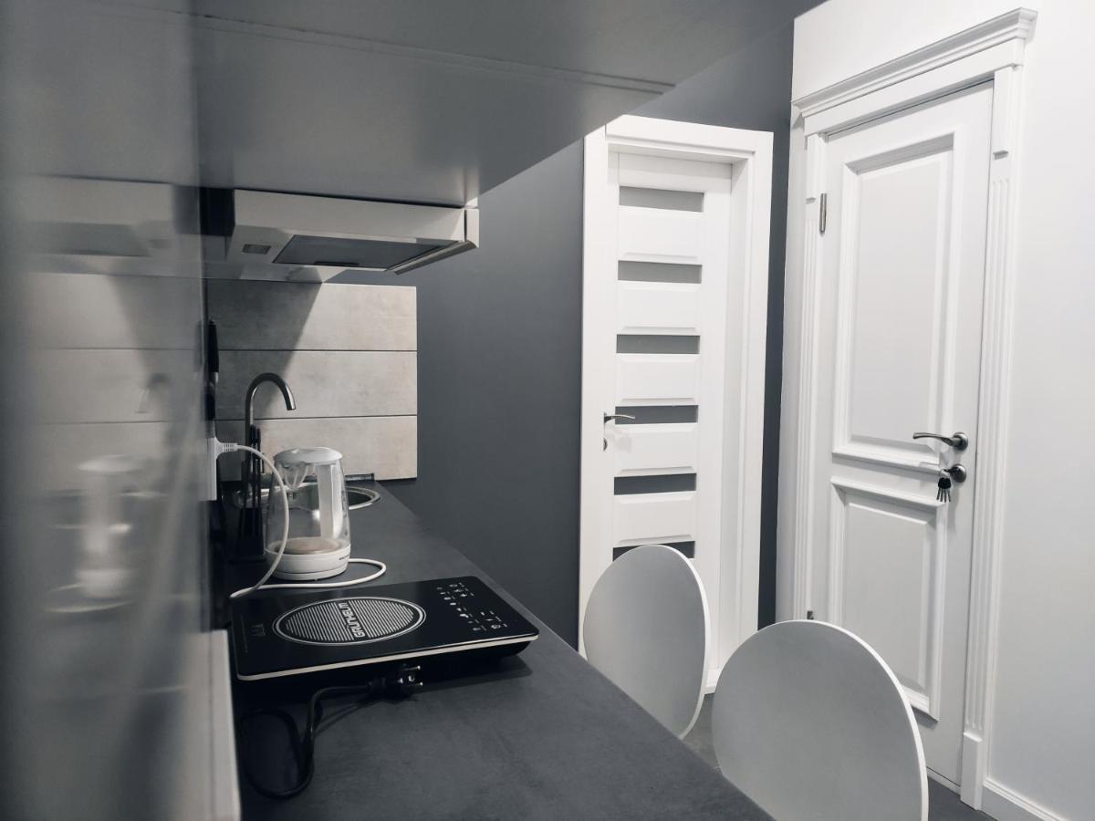 Хостел С Террасой В Центре Kharkiv Extérieur photo